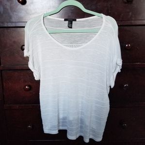 Forever 21 T-Shirt